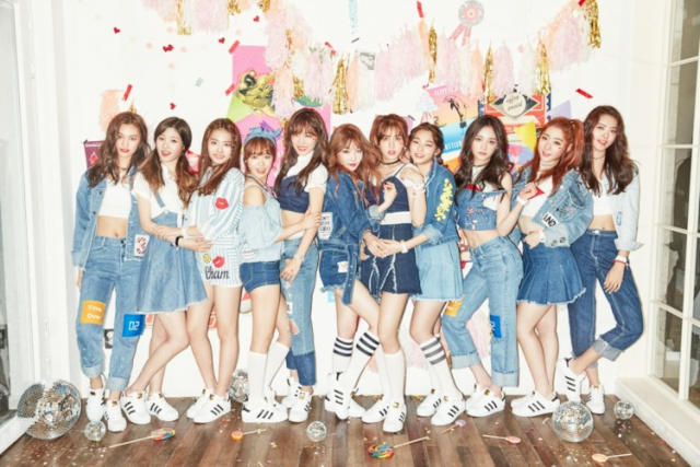 아이오아이. YMC엔터테인먼트 제공.
