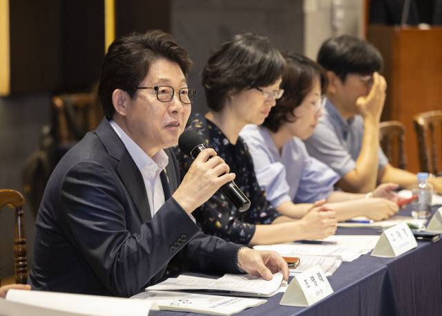 조명래 환경부 장관이 13일 오후 서울 중구 LW컨벤션센터에서 열린 