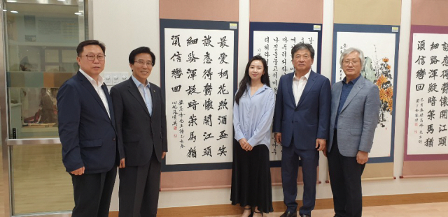 지난 22일 문경문화원에서 개막한 