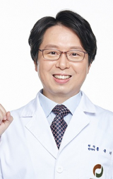 홍욱기 원장