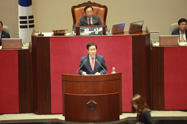 곽대훈 자유한국당 의원이 10일 오후 대정부질문을 위해 국회 본회의장 단상에서 발언하고 있다. 곽대훈 의원실 제공