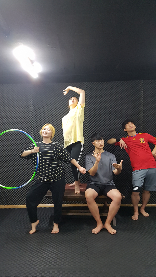 극단 만신 카피캣 프로젝트 훈련 모습. 극단 만신 제공