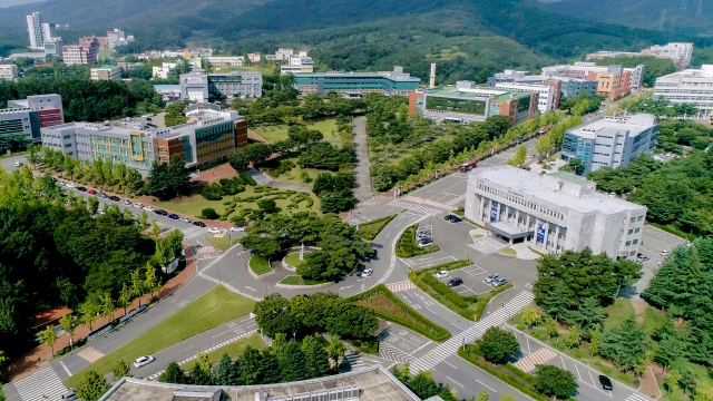 최근 교육부로부터 4차 산업혁명 혁신선도대학에 선정된 대구가톨릭대 전경. 대구가톨릭대 제공