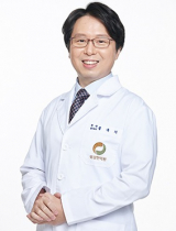 홍욱기 원장