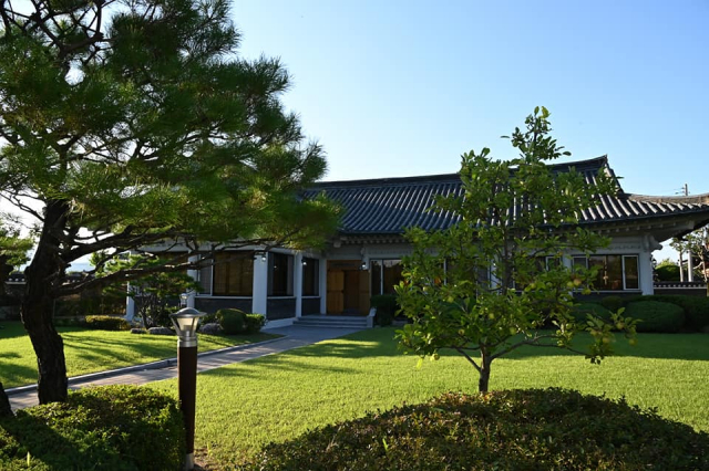 8월 중 국제문화교류관으로 개관.운영되는 경주시장 관사 전경. 경주시 제공