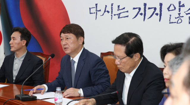 더불어민주당 최재성 일본경제침략대책특별위원회 위원장이 5일 오전 국회에서 열린 특위 전체회의에서 발언하고 있다. 연합뉴스
