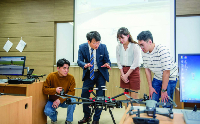 영진전문대는 2020학년도에 80명 정원의 드론항공전자과를 신설한다. 영진전문대 제공