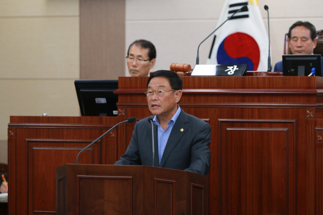 27일 상주시의회에서 5분발언을 하는 최경철 상주시의원