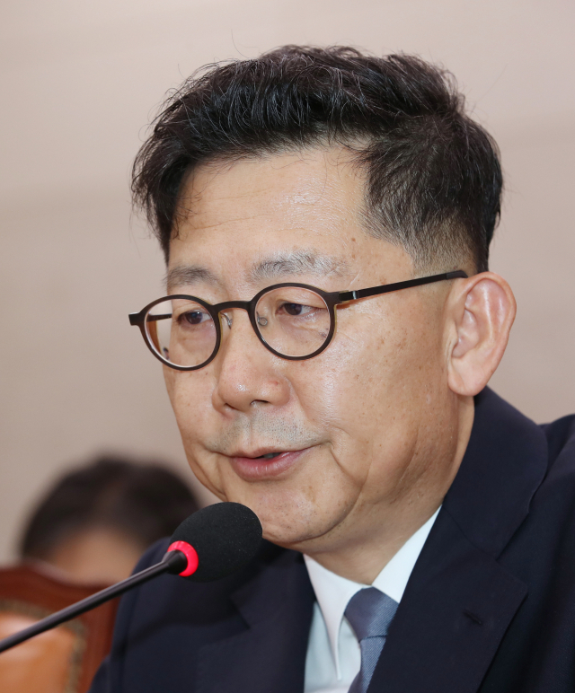김현수 농림축산식품부 장관 후보자가 29일 국회에서 열린 인사청문회에서 질의에 답변하고 있다. 연합뉴스