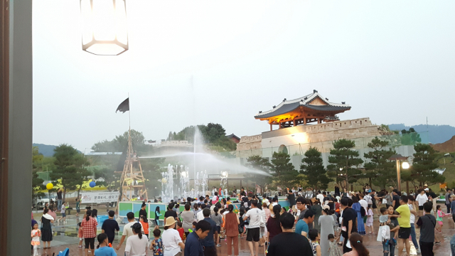 지난달 17일 성주역사테마공원에서 문화가 있는 날 프로그램의 하나로 열린 