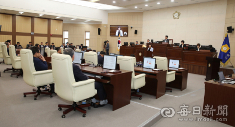 안동시의회 제207회 임시회 본회의에 앞서 이경란 의원이 5분 자유발언을 하고 있다. 안동시의회 제공