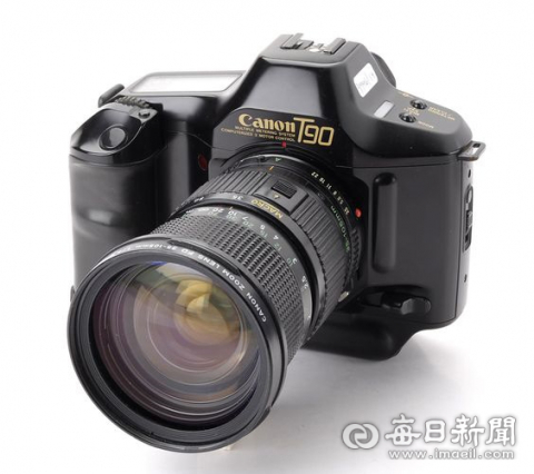 캐논 카메라 T90. (주)꼴라니디자인코리아 제공