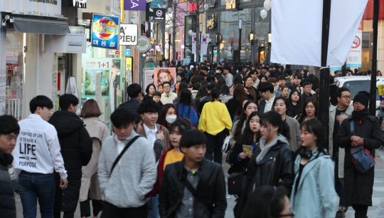 내년 1월이면 대구 대표 관광지인 중구 동성로에 외국인 관광객을 위한 사후면세점(즉시환급형) 100곳이 새로 생긴다. 자료사진 매일신문 DB