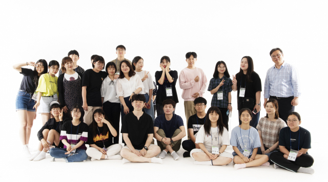 대구 안심중학교를 비롯해 동촌중, 신기중, 율원중 학생들이 모인 사진 촬영 동아리 