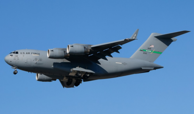 C-17 대형 수송기