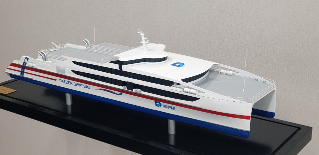 2021년 8월 울릉∼포항 항로에 취항 예정인 대형여객선 모형. 대저건설 제공.