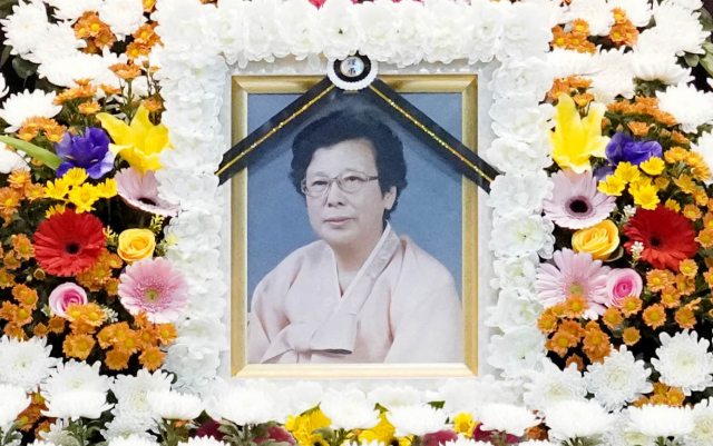 30일 오전 문재인 대통령의 모친 고(故) 강한옥 여사의 빈소가 마련된 부산 수영구 남천성당 모습. 연합뉴스