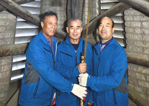 계산성당 종지기 세 사람 김창호, 이선훈, 김점종 씨(왼쪽부터)