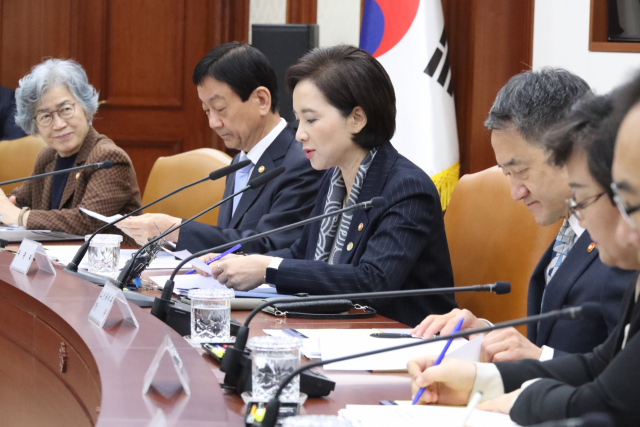 유은혜 사회부총리 겸 교육부 장관이 11일 정부서울청사에서 열린 