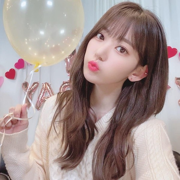 출처: 아이즈원 SNS