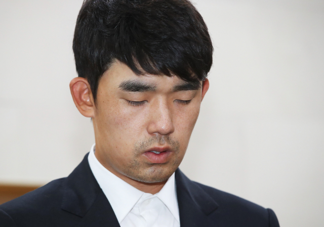 경기 도중 갤러리에 