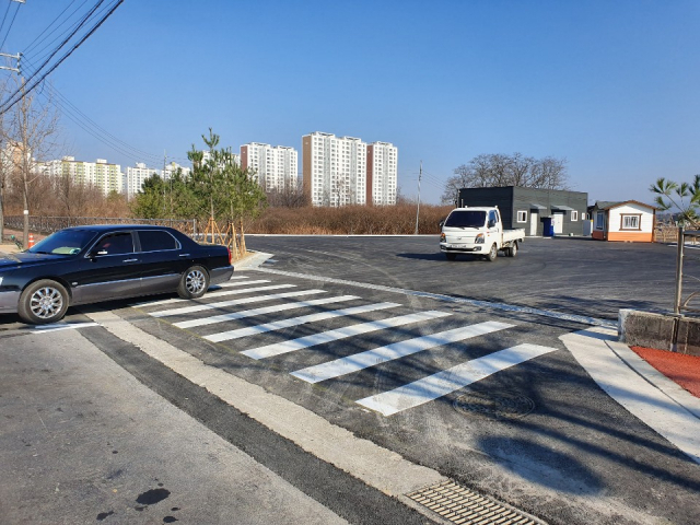대구버스조합이 9일부터 대구~경산간 운행하는 5개노선 시내버스 회차지를 기존 조영동에서 갑제동 영남대 회차지로 이전 변경하겠다고 통보하자 경산시와 경산버스가 반발하고 있다. 사진은 새로 이전할 영남대 회차지. 김진만 기자