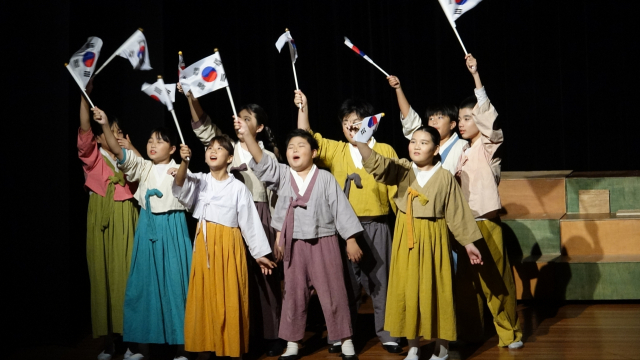 경남 남해 초등학교 남쪽바다 공연. 거창겨울연극제 집행위원회 제공