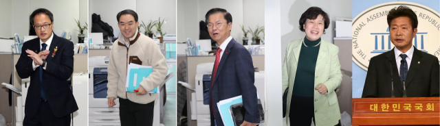 13일 오전 서울 여의도 국회 더불어민주당 박주민 최고위원(왼쪽) 방에서 열린 여야 4+1 사법개혁 협의체 회의에 박 의원과 바른미래당 채이배 의원, 대안신당 천정배 의원, 민주평화당 조배숙 원내대표가 입장하고 있다. 같은 시간 정의당 여영국 의원은 국회 정론관에서 