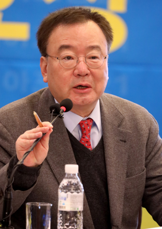 강효상 자유한국당 국회의원이 16일 아시아포럼21 정책토론회에 참석해 발언하고 있다. 아시아포럼21 제공