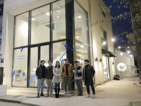 샤켓 본사 및 전시장(본사 뒷편) 전경.