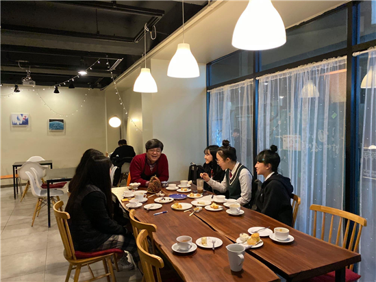대구여상 학생들로 구성된