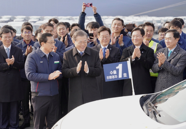 문재인 대통령 3일 평택·당진항 자동차 전용부두 방문. 문재인 대통령 페이스북