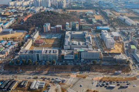 구미 신평동의 금오테크노밸리는 신성장산업의 연구개발 지원시설을 다양하게 갖추고 있다. 구미 금오테크노밸리 전경. 구미시 제공