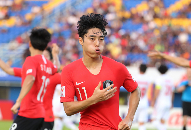 12일 오후(현지시간) 태국 송클라 틴술라논 스타디움에서 열린 2020 아시아축구연맹(AFC) U-23 챔피언십 한국과 이란의 조별리그 2차전에서 이동준이 골을 넣은 뒤 환호하고 있다. 연합뉴스