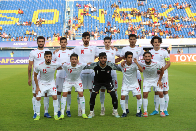 12일 오후(현지시간) 태국 송클라 틴술라논 스타디움에서 열린 2020 아시아축구연맹(AFC) U-23 챔피언십 한국과 이란의 조별리그 2차전. 이란 선발출전 선수들이 경기 전 포즈를 취하고 있다. 연합뉴스