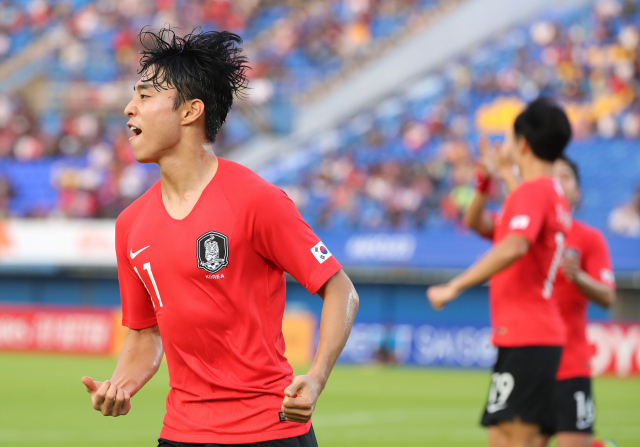 12일 오후(현지시간) 태국 송클라 틴술라논 스타디움에서 열린 2020 아시아축구연맹(AFC) U-23 챔피언십 한국과 이란의 조별리그 2차전에서 이동준이 골을 넣은 뒤 환호하고 있다. 연합뉴스