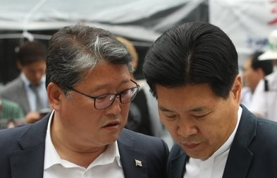우리공화당 조원진·홍문종 공동대표. 연합뉴스