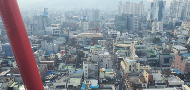 대구 동성로 태왕 스파크 대관람차에서 내려다 본 대구 전경.