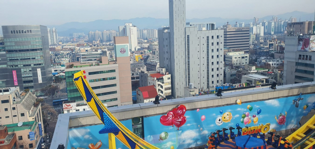 대구 동성로 태왕 스파크 대관람차에서 내려다 본 대구 전경.