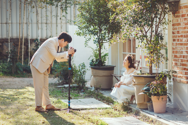 예비 부부 서영삼♥전혜진 씨. 고구마웨딩 제공