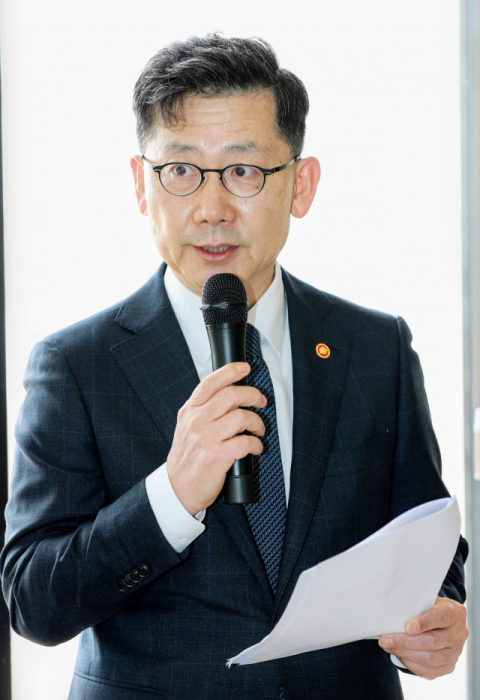 김현수 농림축산식품부 장관이 13일 세종시에서 열린 기자간담회에서 발언하고 있다. 농림축산식품부 제공