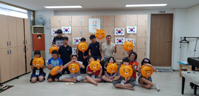 대구문화재단이 운영하는 2020 인생나눔교실 활동 모습. 대구문화재단 제공