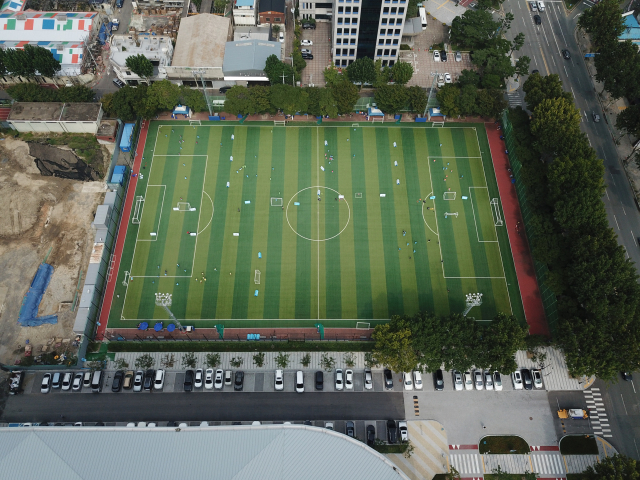 코로나19 예방 조치를 위해 24일부터 잠정 휴관에 들어간 대구FC 유소년 축구센터 전경.