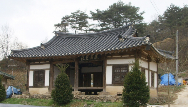 경상북도 지정문화재(기념물)로 지정 된 봉화 녹동리사 전경. 봉화군 제공