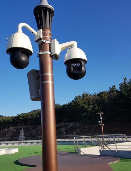 포항제철소가 연오랑세오녀공원 등 외부에 대기환경 감시 카메라 4대를 추가로 설치했다. 포스코 제공