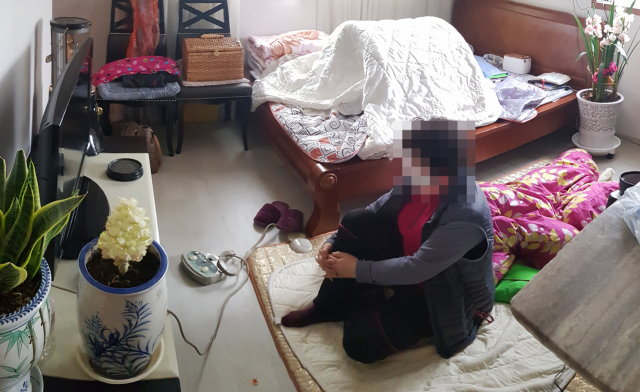 신천지 대구교회 신도인 대구 수성구 A(72·사진) 씨는 지난 6월 코로나19 확진 판정을 받았다. 지난달 16일 마지막으로 예배에 참석한 지 19일 지나서다. 서광호 기자