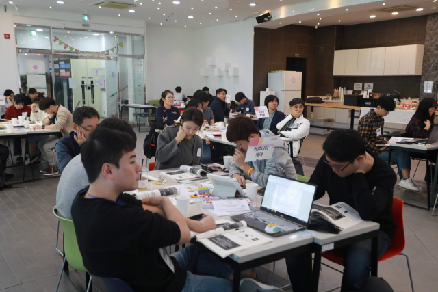 소셜벤처 투자사 엠와이소셜컴퍼니(MYSC)는 대구 사회혁신 기업 더컴퍼니씨협동조합에 300만원을 기부했다.