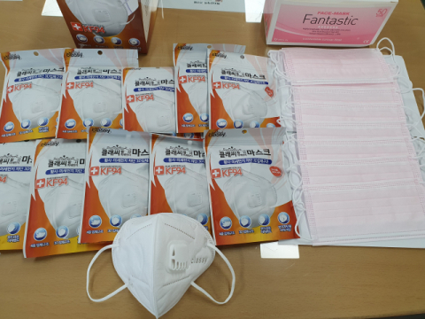 KF94마스크(왼쪽)와 덴탈마스크(오른쪽). 마경대 기자