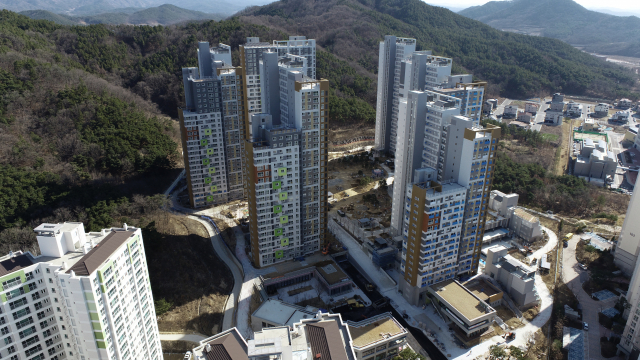 오는 7월 입주예정인 경상북도개발공사가 분양하는 경북도청 신도시 내 최초의 공공임대아파트 전경. 김영진 기자