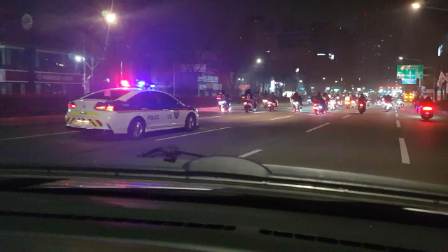 대구경찰이 지난 2019년 연말과 지난해 2월 사이 도로에서 오토바이 폭주족을 검거할 당시의 모습. 대구경찰청 제공